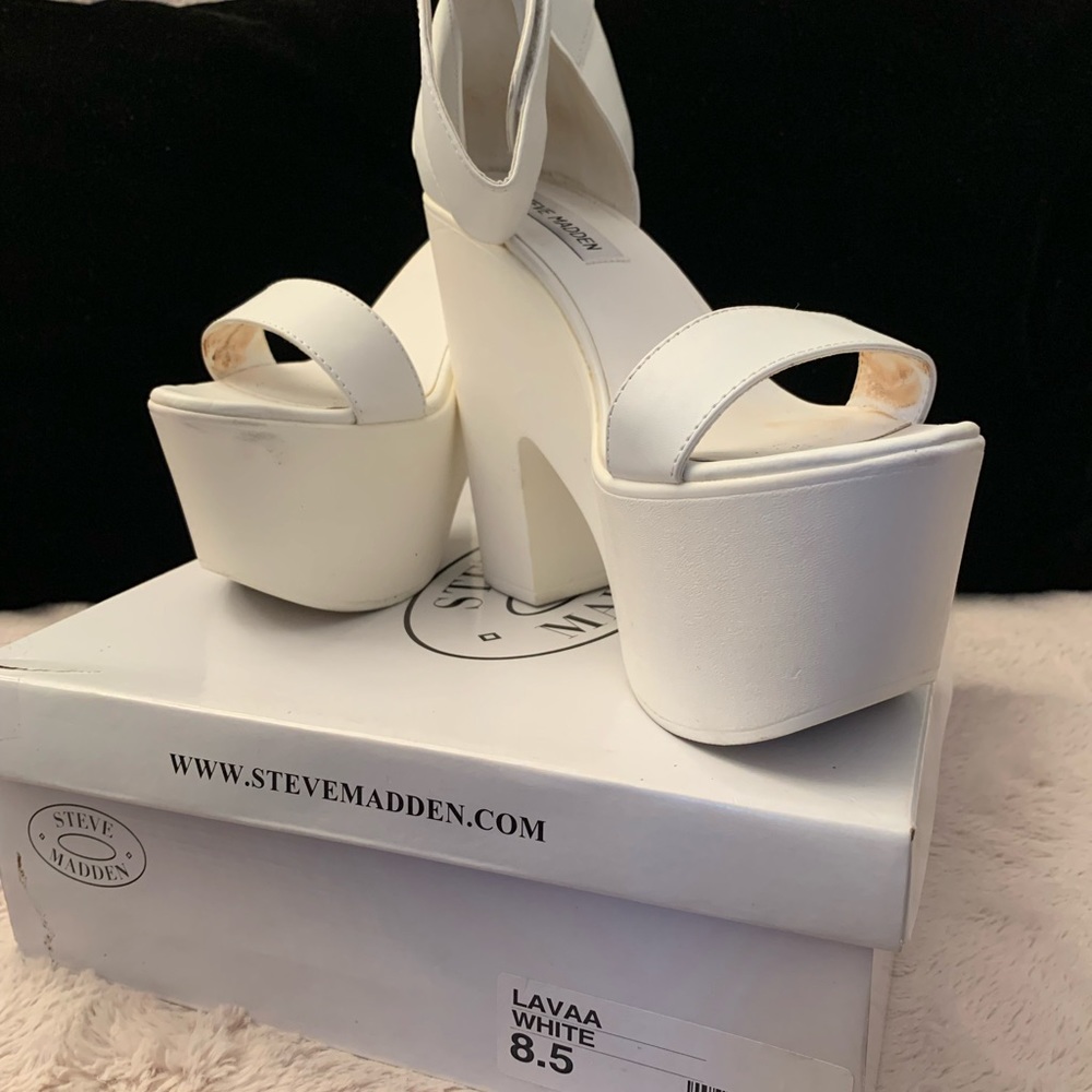 Platform sandals
